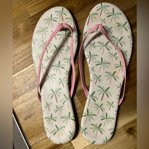 LC Lauren Conrad White and Pink Palm Tree Flip Flops - Picture 2 of 12